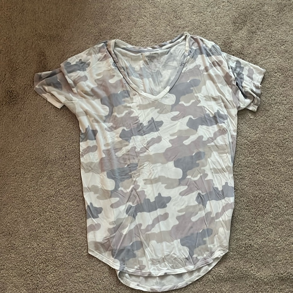 Tee shirt